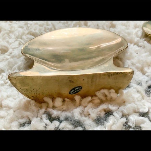 ✨SOLD✨Adorable Solid Brass Seashell Bookends - Picture 3 of 4